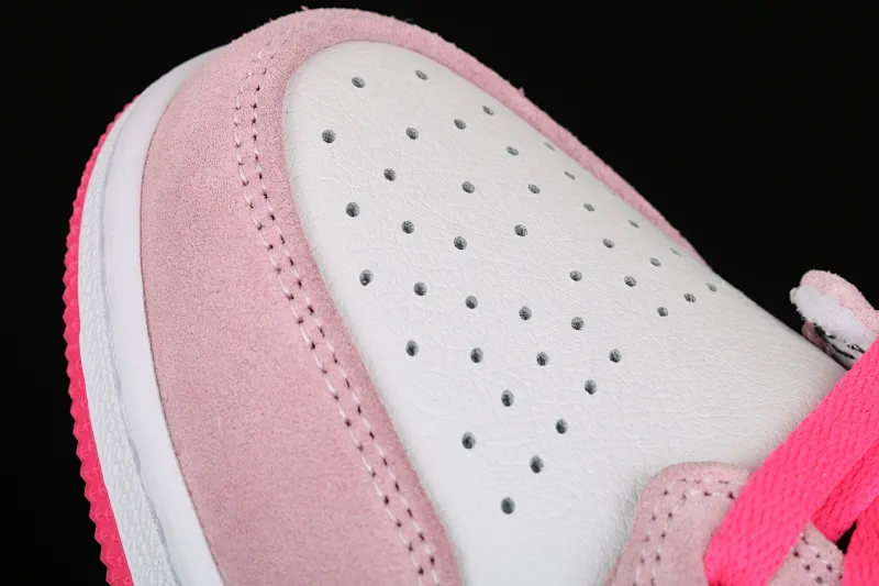 All Categories Air Jordan Jordan Series Basketball Shoes Air Jordan 1 Mid Air Jordan 1 Mid AJ1 Women's 7-hole Dirty Pink Suede Mid Toe 852542-801